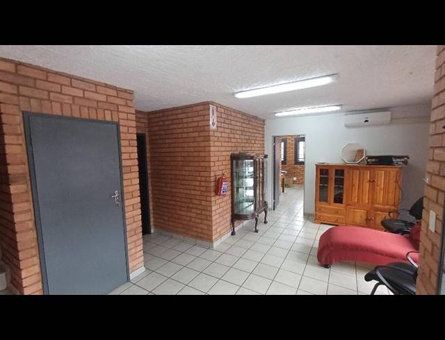 INDUSTRIAL PROPERTY TO RENT IN HENNOPSPARK